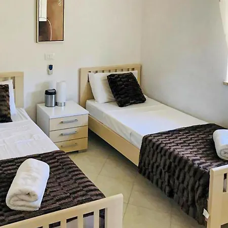 Apartment Casa 37 G *